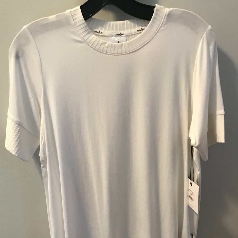BELYN KEY Rib Trim Short Sleeve Top Chalk